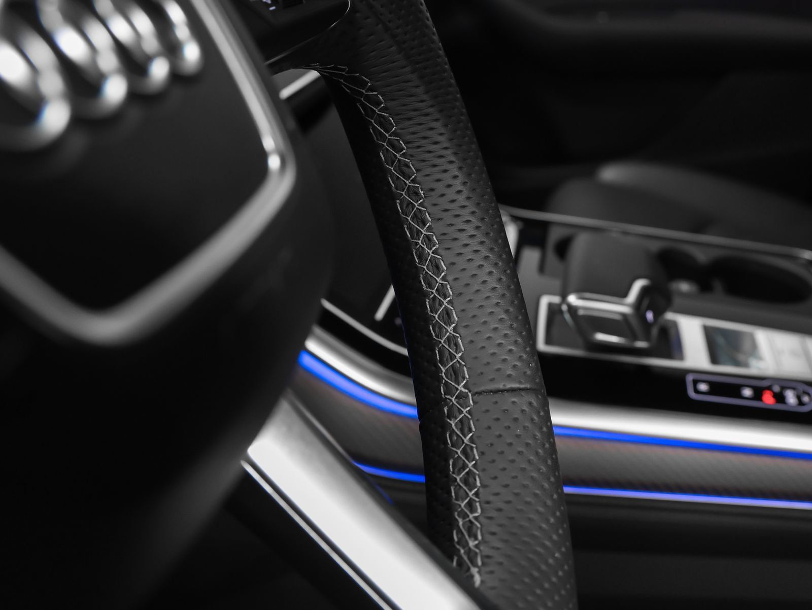 Used 2026 Audi RS Q8 performance AWD/4WD image 43