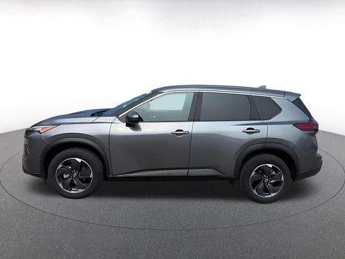 Used 2025 Nissan Rogue SV AWD/4WD image 9