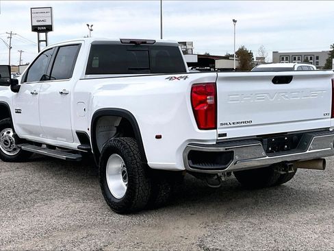 Used 2021 Chevrolet Silverado 3500 LTZ w/ LTZ Texas Edition image 12