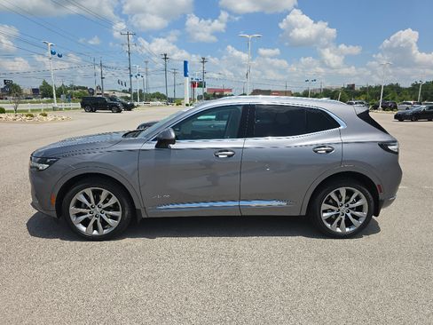 Used 2022 Buick Envision Avenir w/ Technology Package II FWD image 7