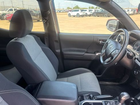 Used 2021 Toyota Tacoma TRD Sport RWD image 24