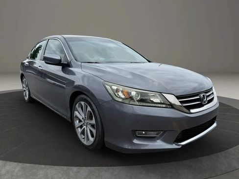 Used 2013 Honda Accord Sport image 2