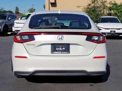 Used 2022 Honda Civic EX-L image 6