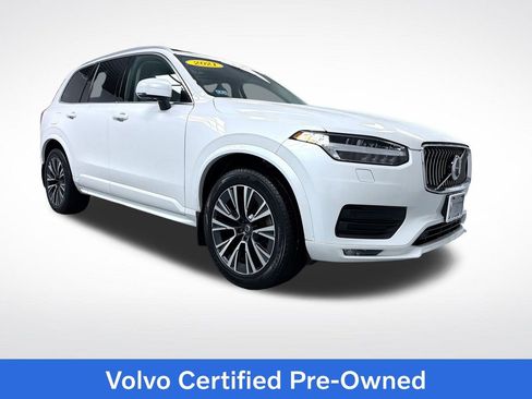 Used 2021 Volvo XC90 T6 Momentum w/ Advanced Package image 1
