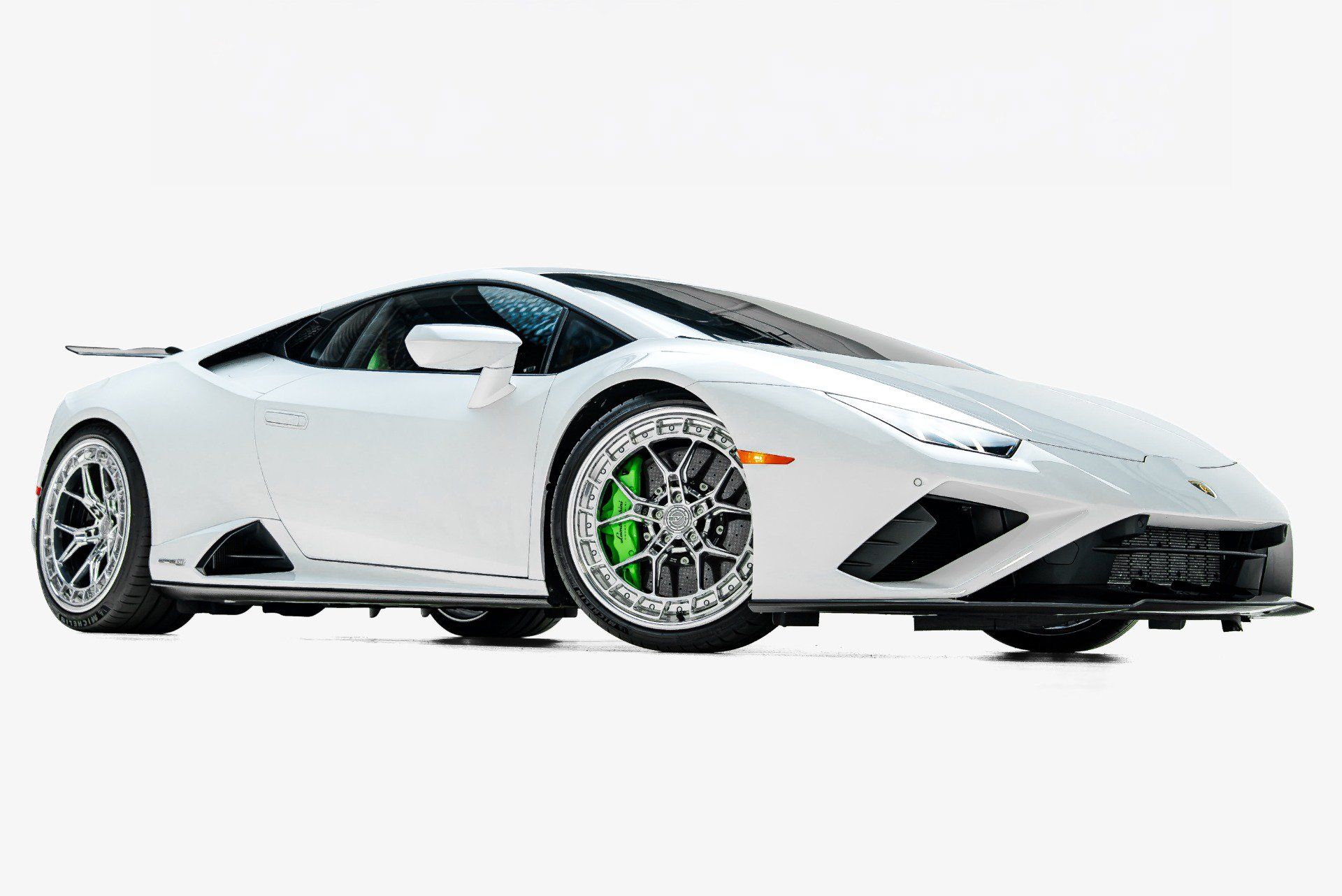 Used 2021 Lamborghini Huracan EVO RWD image 17