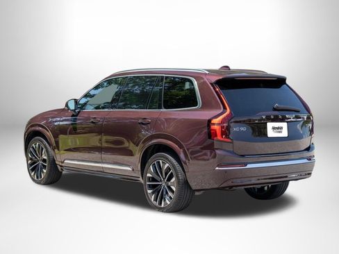 Used 2025 Volvo XC90 T8 Ultra AWD/4WD image 3