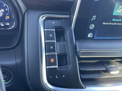 Used 2022 Chevrolet Tahoe Premier image 25