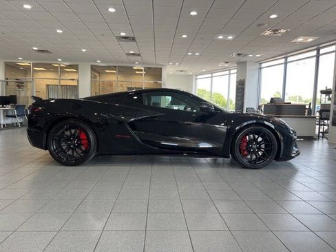 New 2025 Chevrolet Corvette Z06 image 3