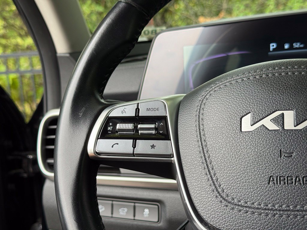 Used 2025 Kia Telluride S AWD/4WD image 16