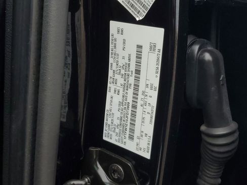 Used 2018 Ford F150 Lariat w/ Equipment Group 502A Luxury image 34