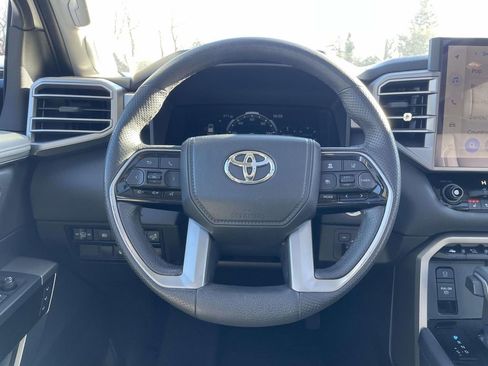 Used 2023 Toyota Sequoia Limited image 20