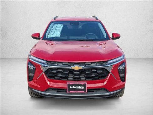 New 2026 Chevrolet Trax LT w/ Driver Confidence Package image 2