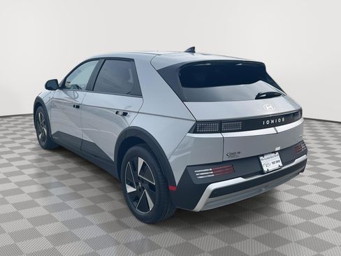 New 2026 Hyundai Ioniq 5 SE AWD/4WD image 7
