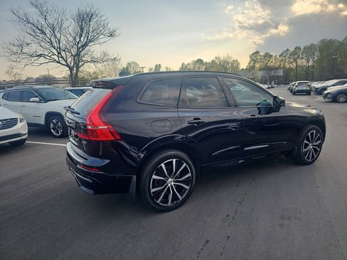 Used 2024 Volvo XC60 B5 Plus w/ Protection Package Premier image 5