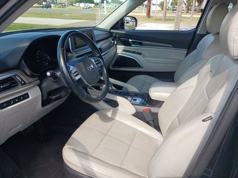 Used 2020 Kia Telluride EX FWD image 9