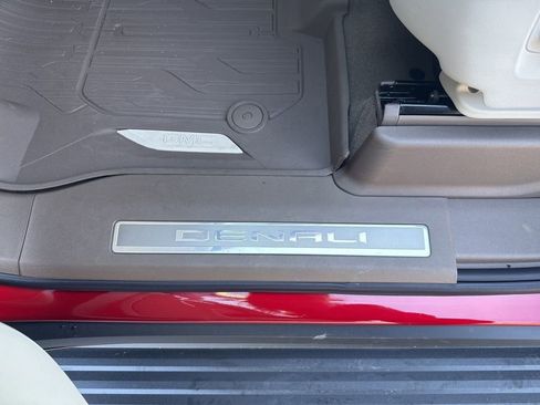 New 2026 GMC Yukon Denali w/ Sun & Power Step Package AWD/4WD image 73