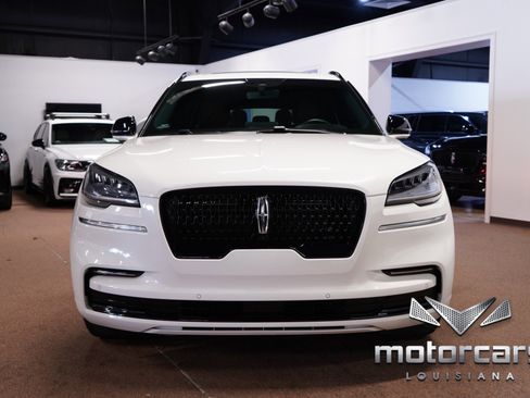 Used 2024 Lincoln Aviator Reserve w/ Jet Package RWD image 2