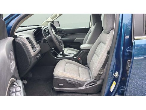 Used 2019 Chevrolet Colorado W/T w/ WT Convenience Package AWD/4WD image 10