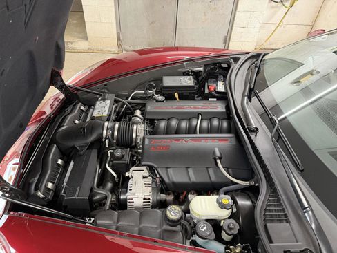 Used 2007 Chevrolet Corvette Convertible w/ Preferred Equipment Group RWD image 21