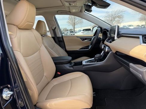 Certified 2025 Toyota RAV4 XLE Premium image 28