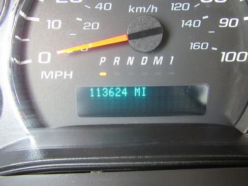 Used 2014 Chevrolet Express 2500 RWD image 32