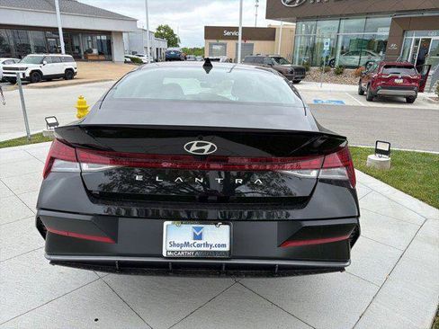 New 2026 Hyundai Elantra SEL Sport Premium FWD image 4