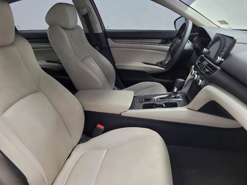 Used 2018 Honda Accord LX image 21