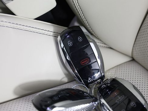New 2025 Bentley Flying Spur Plug-In Hybrid AWD/4WD image 29