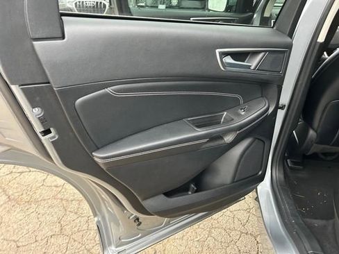 Used 2024 Ford Edge Titanium AWD/4WD image 11