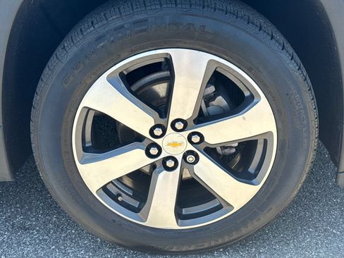 Used 2019 Chevrolet Traverse LT w/ LT Premium Package AWD/4WD image 12