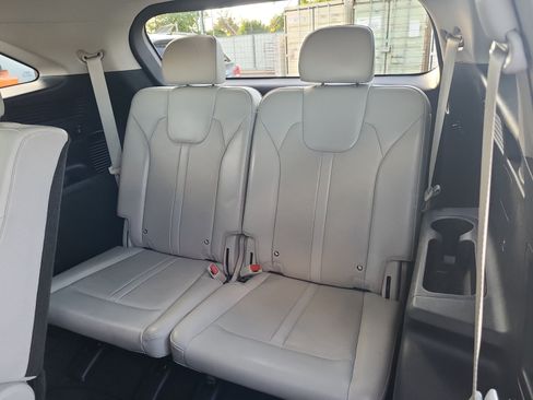 Used 2025 Kia Sorento S w/ Panoramic Sunroof Package FWD image 25