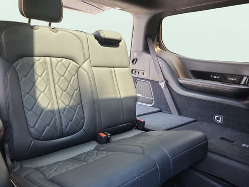 Certified 2023 Jeep Grand Wagoneer Series III AWD/4WD image 17