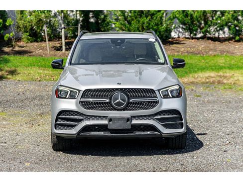 Used 2021 Mercedes-Benz GLE 350 w/ AMG Line Exterior image 2
