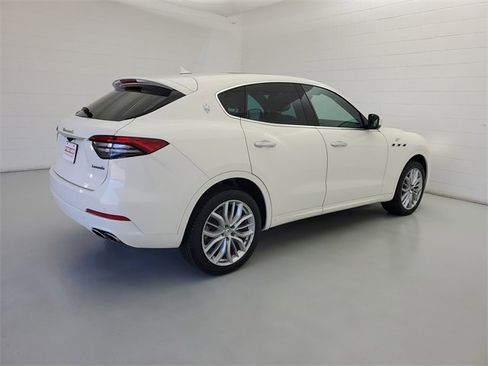 Used 2022 Maserati Levante GT image 5