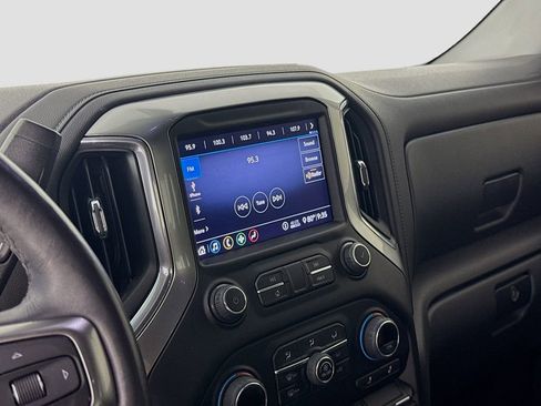 Used 2020 Chevrolet Silverado 1500 LT Trail Boss AWD/4WD image 15