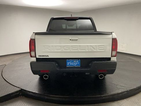 New 2026 Honda Ridgeline Black Edition image 6