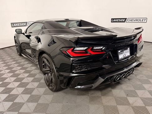 Used 2023 Chevrolet Corvette Z06 RWD image 5