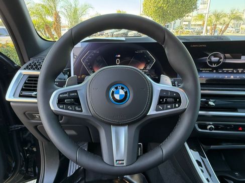 New 2026 BMW X5 xDrive50e w/ M Sport Package image 23