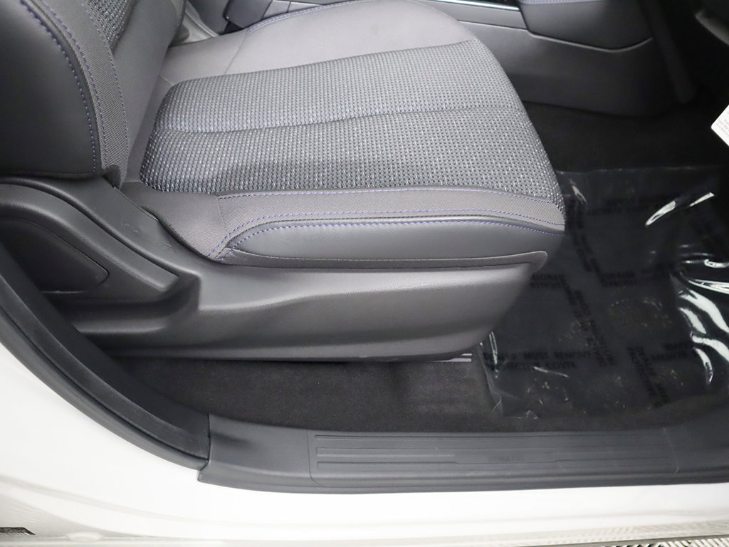 Used 2026 Subaru Forester Premium AWD/4WD image 32
