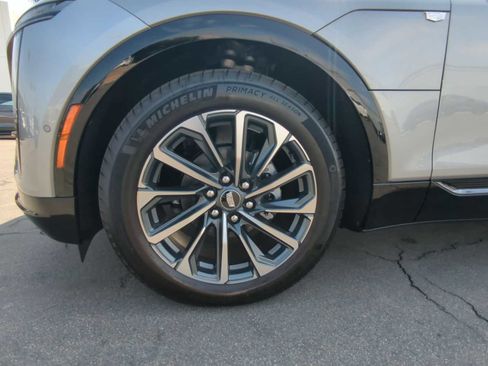 New 2025 Cadillac Lyriq Sport image 30