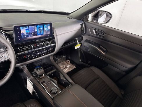 New 2026 Nissan Pathfinder Rock Creek w/ Rock Creek Premium Package AWD/4WD image 21