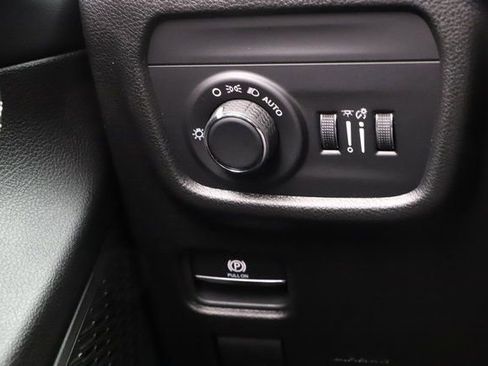 New 2025 Jeep Grand Cherokee L Altitude AWD/4WD image 35