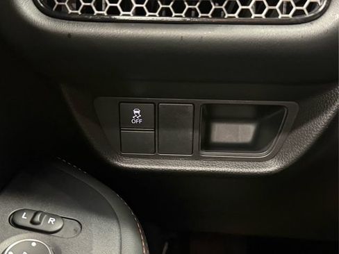 Used 2024 Honda HR-V Sport image 30