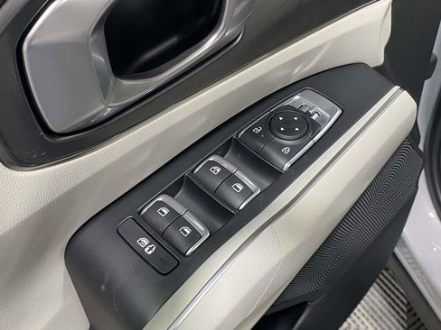 New 2026 Kia Sorento S AWD/4WD image 19
