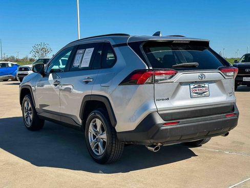 Used 2024 Toyota RAV4 XLE image 5
