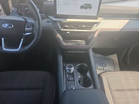 Used 2025 Ford Explorer ST-Line w/ ST-Line Street Pack AWD/4WD image 39