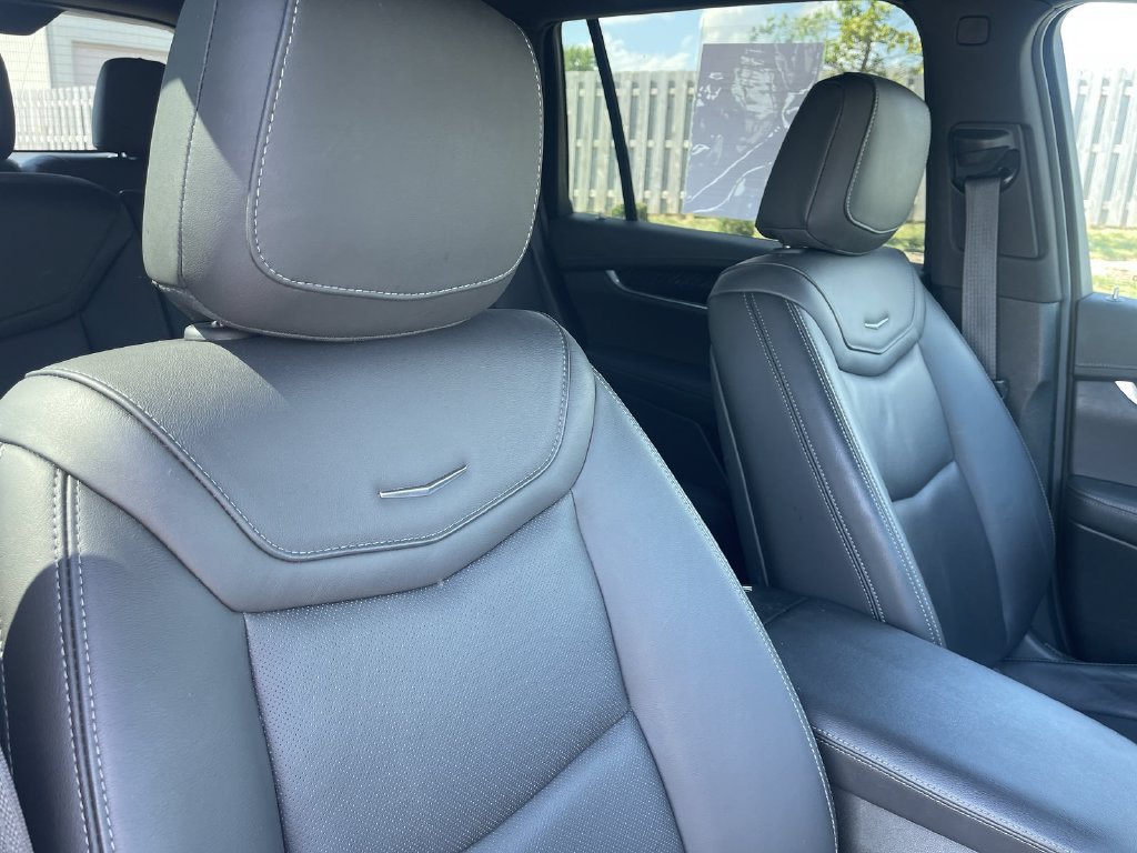 Used 2024 Cadillac XT6 Premium Luxury w/ Technology Package AWD/4WD image 45