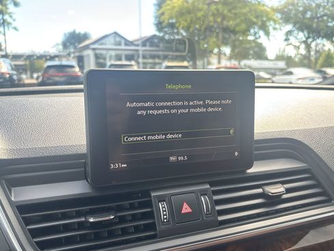 Used 2018 Audi Q5 2.0T Premium Plus AWD/4WD image 24
