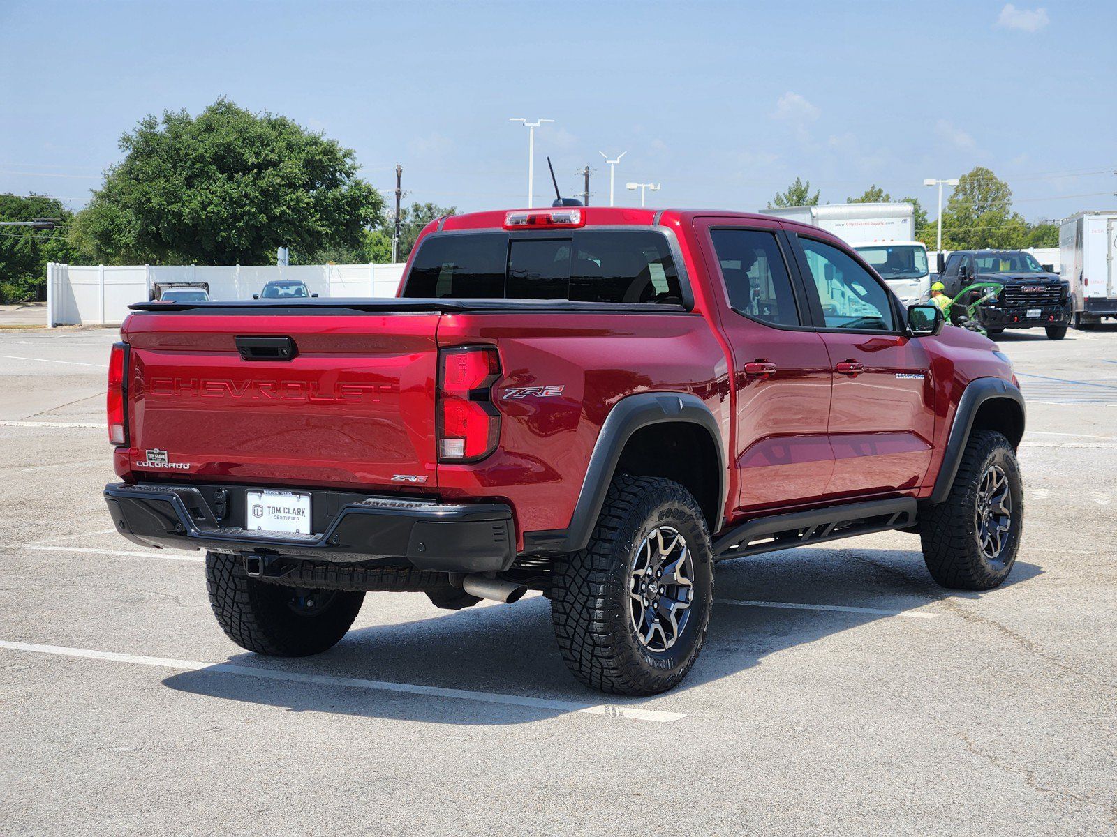 Used 2025 Chevrolet Colorado ZR2 w/ Technology Package AWD/4WD image 5