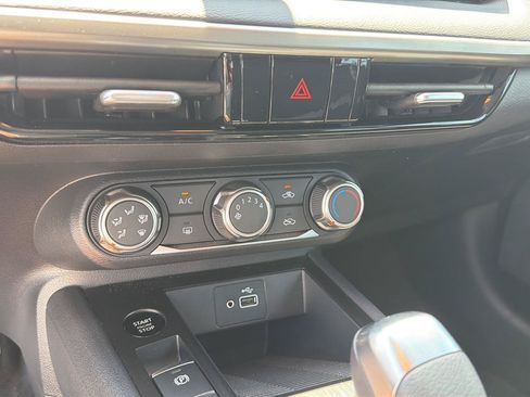 Used 2025 Nissan Kicks S FWD image 25